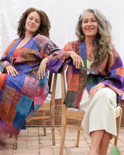 Ladda upp bild till galleriet Lång jacka i siden