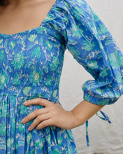 Ladda upp bild till galleriet Dress Jolie Blå