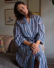 Ladda upp bild till galleriet Morgonrock Luna