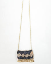 Ladda upp bild till galleriet Halsband Recycle Börs
